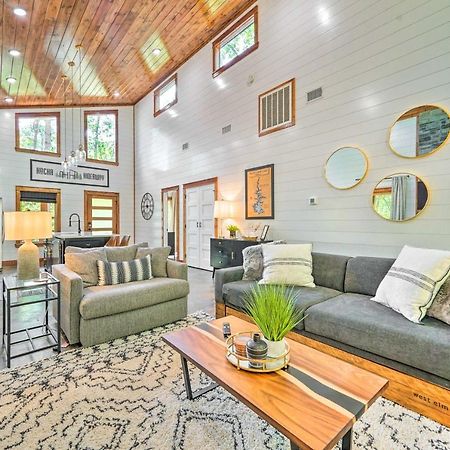 Chic Broken Bow Cabin With Hot Tub And Gas Grill! Ngoại thất bức ảnh