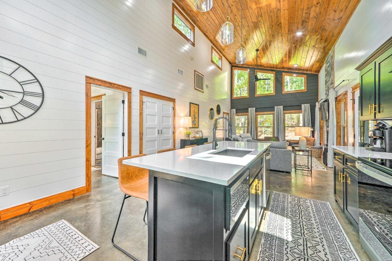 Chic Broken Bow Cabin With Hot Tub And Gas Grill! Ngoại thất bức ảnh