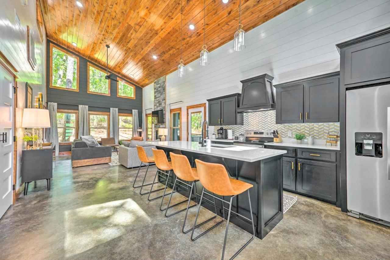 Chic Broken Bow Cabin With Hot Tub And Gas Grill! Ngoại thất bức ảnh