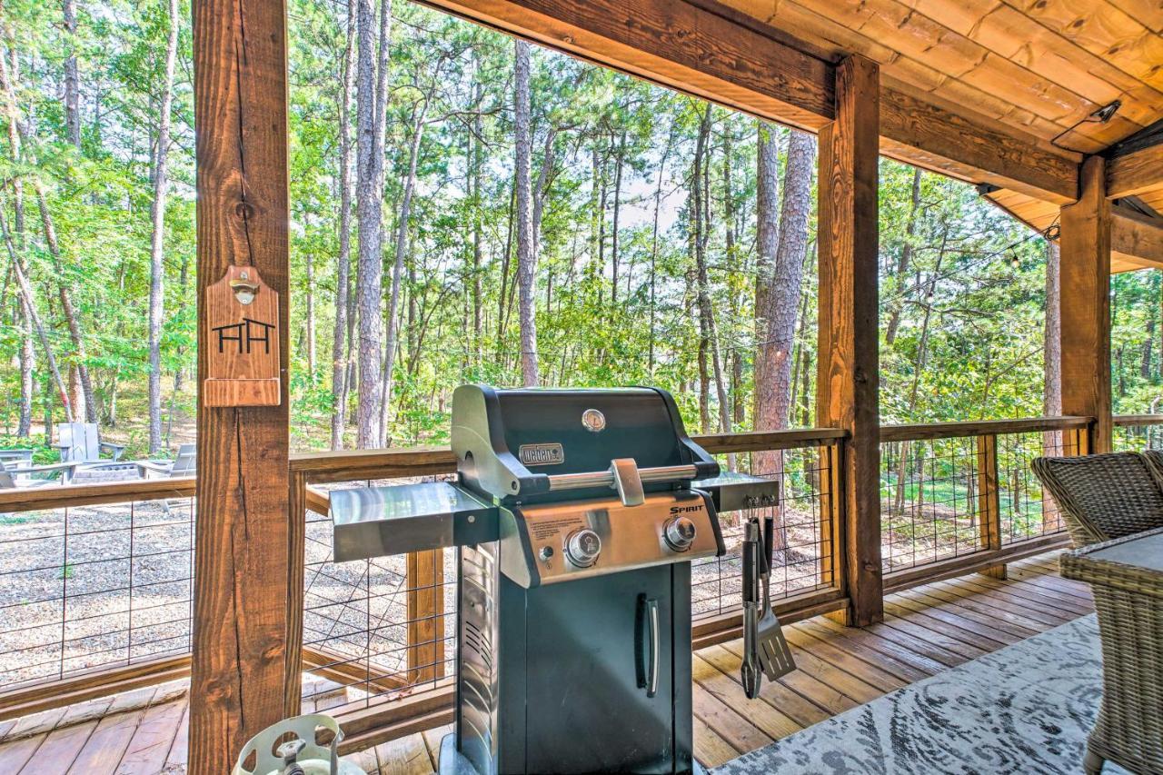 Chic Broken Bow Cabin With Hot Tub And Gas Grill! Ngoại thất bức ảnh
